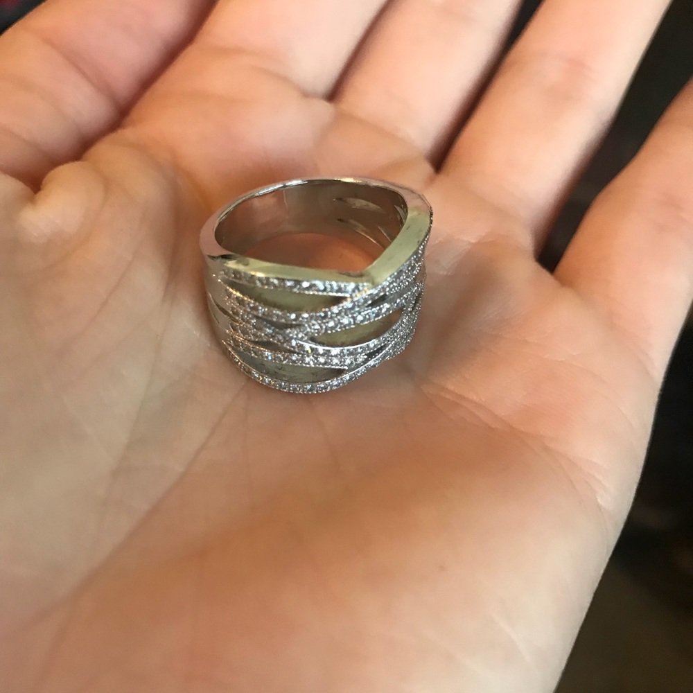 Ring - Picture 2 of 3